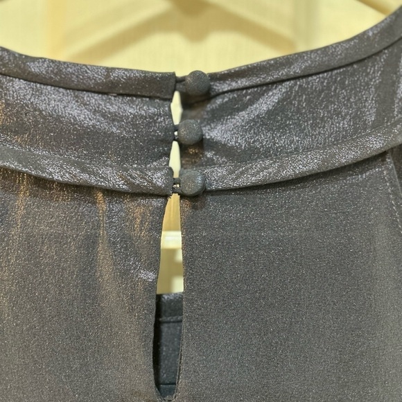 J Crew Navy Blue Silk Halter Top Sleeveless Metallic Blouse Pleated Women's Sz 8 - Picture 5 of 8